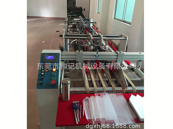 全(quan)自動(dong)粘盒(he)機粘(zhan)裏粘(zhan)外功(gong)能