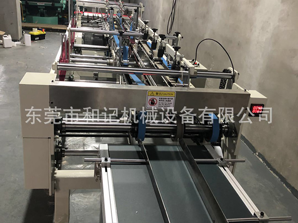 PUR膠(jiao)包裝(zhuang)盒        全(quan)自動(dong)膠盒(he)機