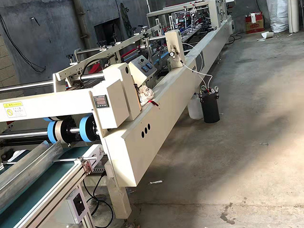 全自(zi)動膠(jiao)盒機(ji)銷售(shou)